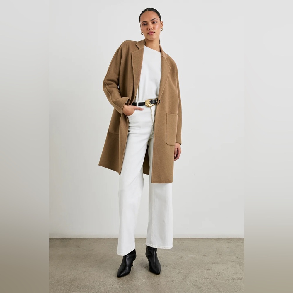 Rails Coat Large